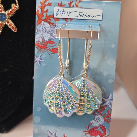 🔹️Betsey Johnson 🔹Nautical  Seashell Charm Necklace, Bracelet Ring Earring Set - Picture 17 of 17